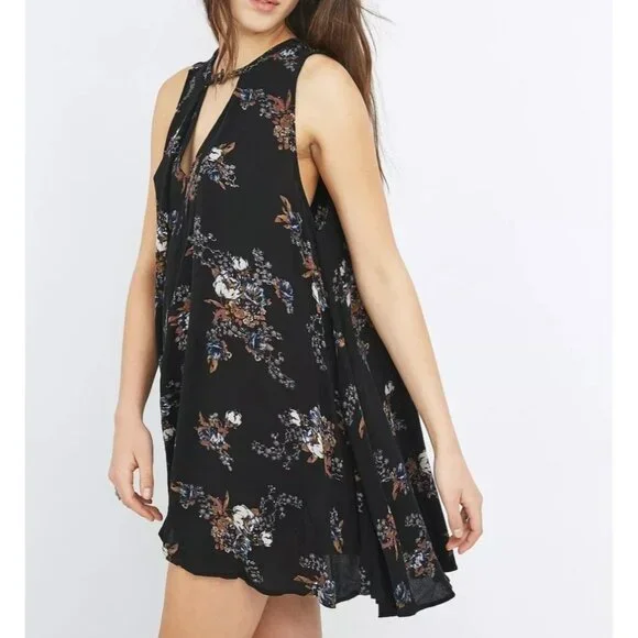 Free People Sz S Sleeveless Black Floral Swing Mini Dress Pockets Gauzy Boho - Picture 1 of 14
